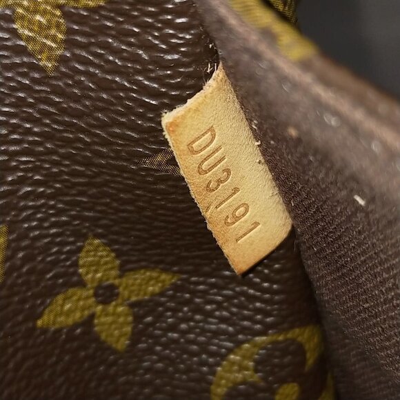 100% Authentic Louis Vuitton Menilmontant MM Monogram Crossbody Bag - Picture 9 of 10